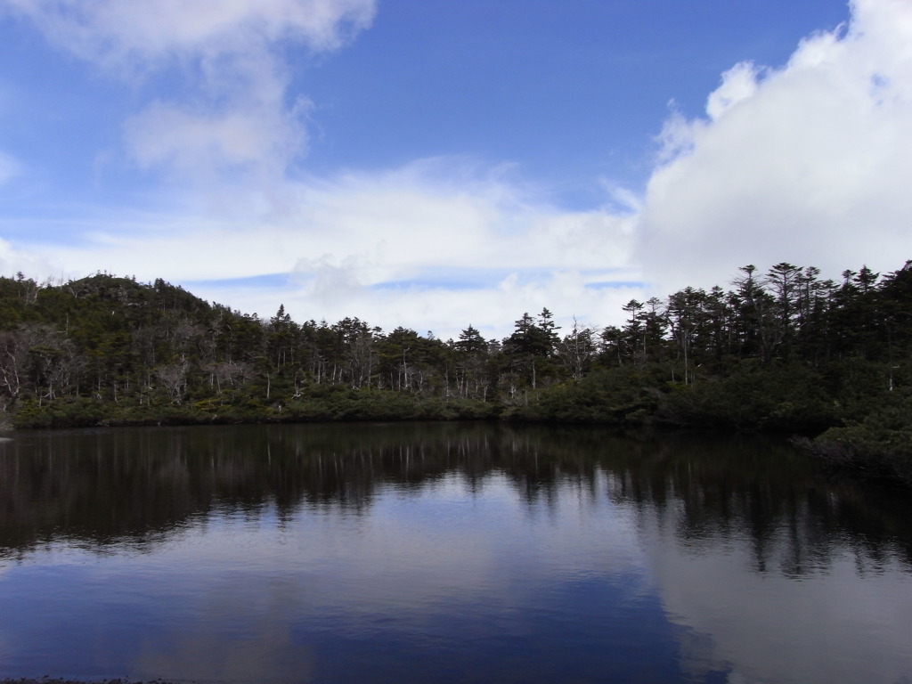 山上の湖