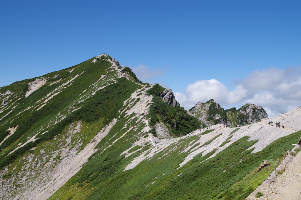 秋の青空と後立山