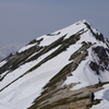 霞む唐松岳