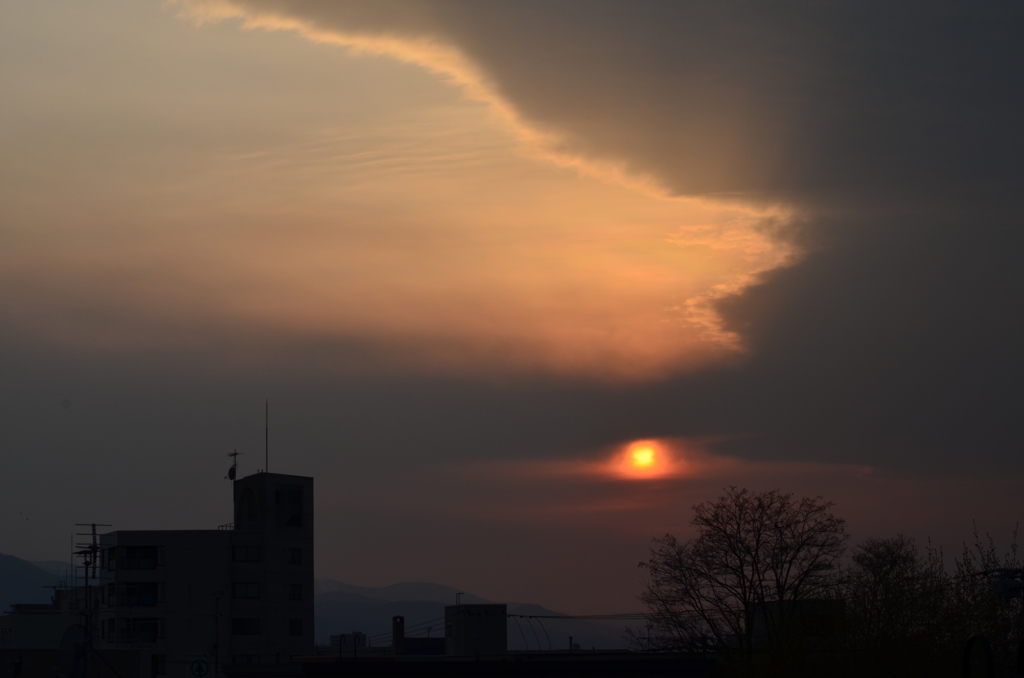 夕日。