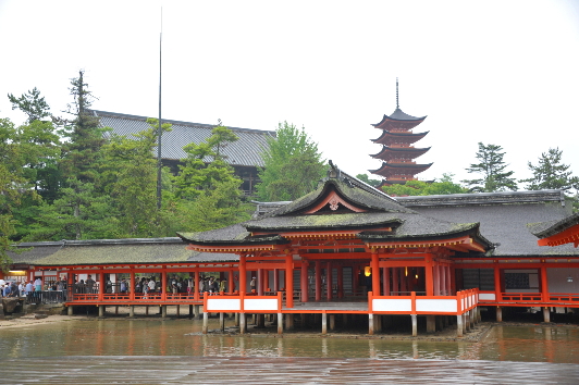 厳島神社