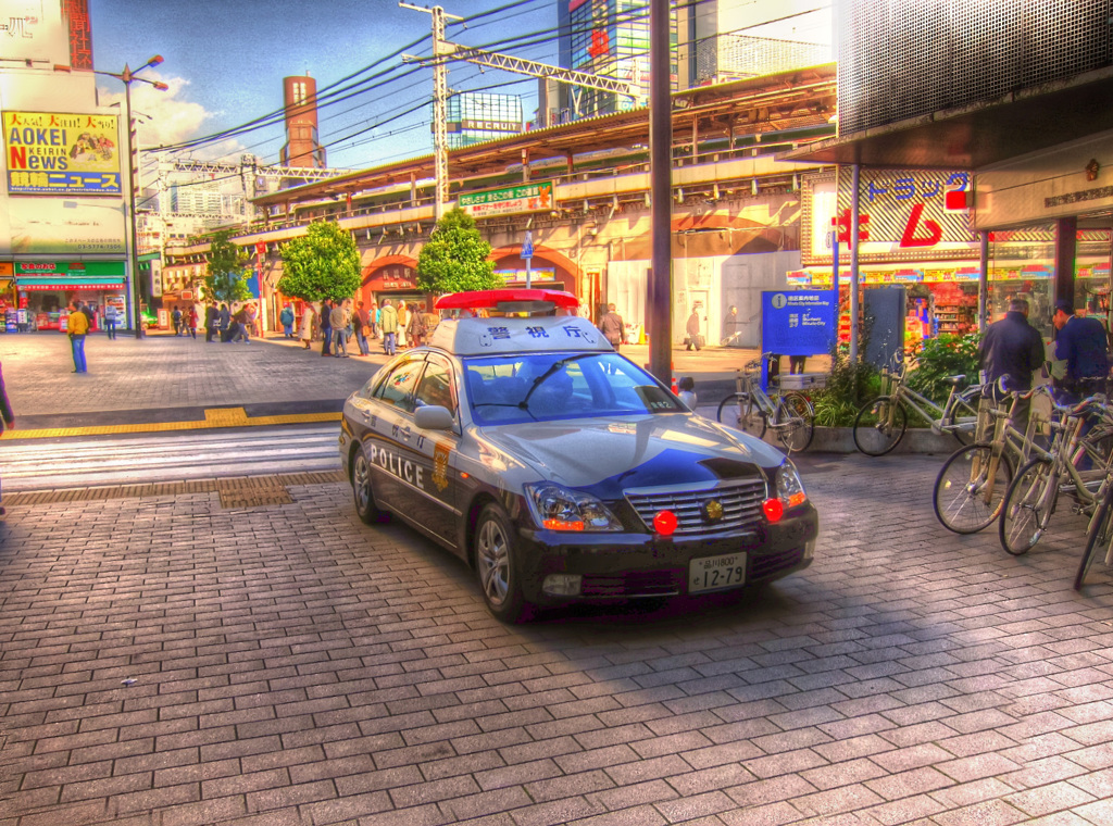 新橋のパトカー