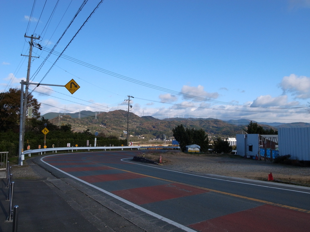 空と道路