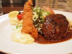 街の洋食屋さんの定食