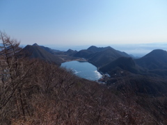 榛名湖と榛名外輪山