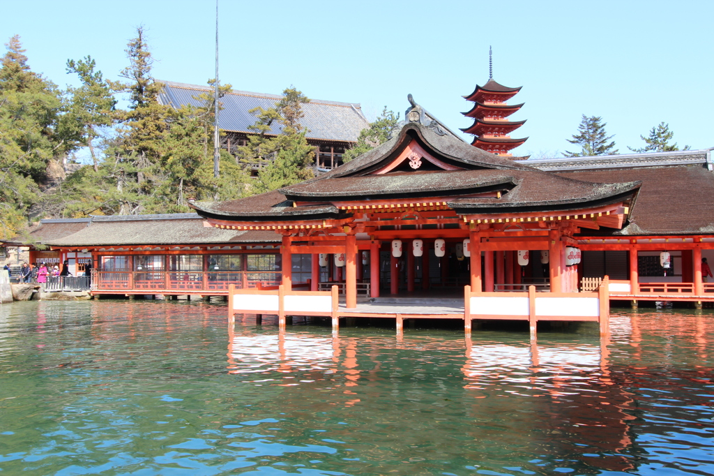厳島神社