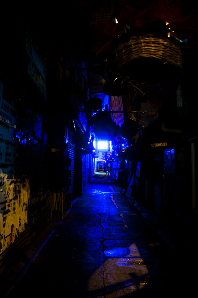 青い路地