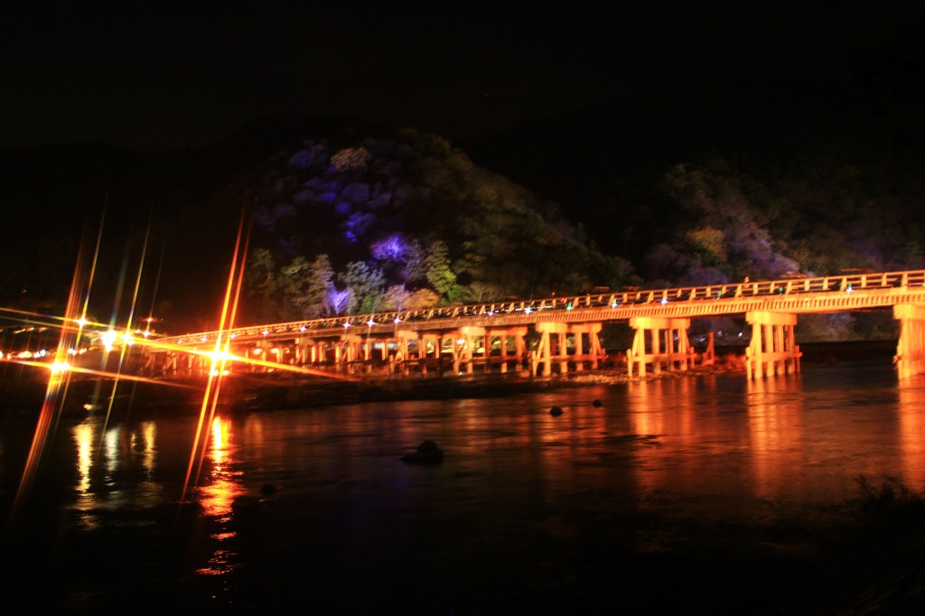 輝く渡月橋
