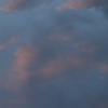水面に映った夕焼け雲
