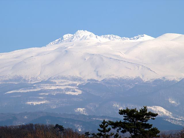 鳥海山春景２