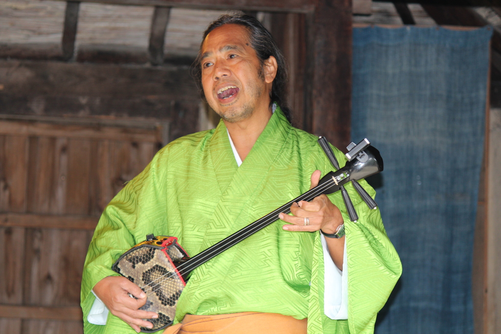 三線の花〜♪