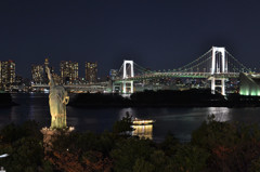 昔黒船今屋形船