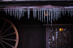 高山、店先にて