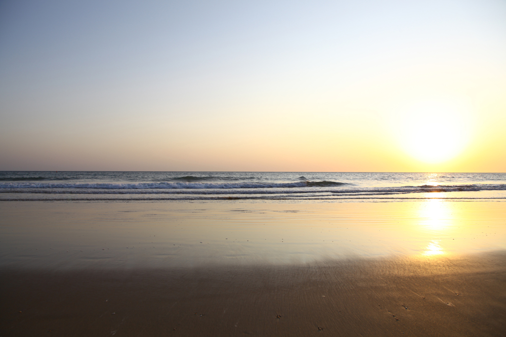 遠浅の海と夕日その1