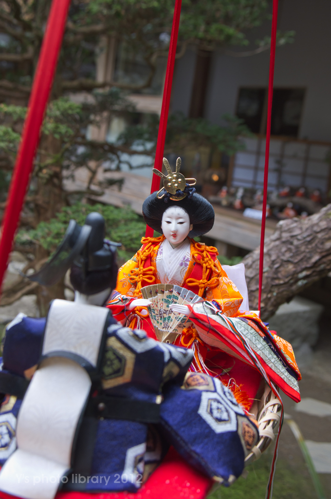 お雛様とブランコ