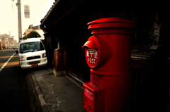 ポストですが・・なにか？