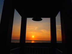 夕日と鐘