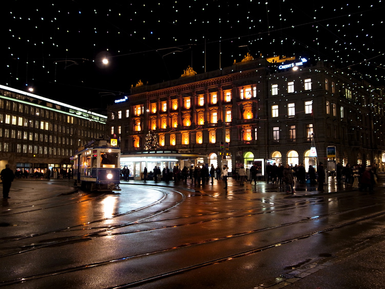 街角のイルミネーション