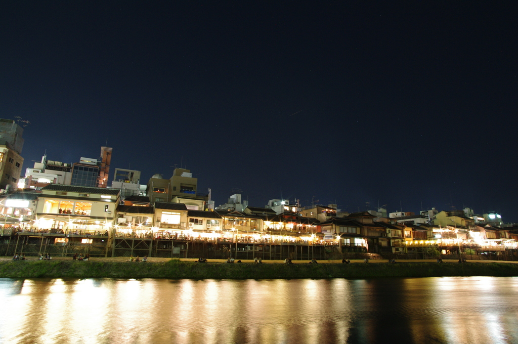 鴨川等間隔の法則！+夜景