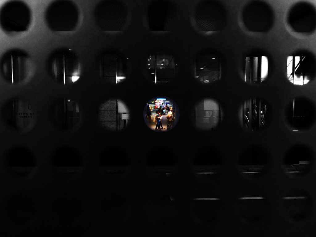 ○