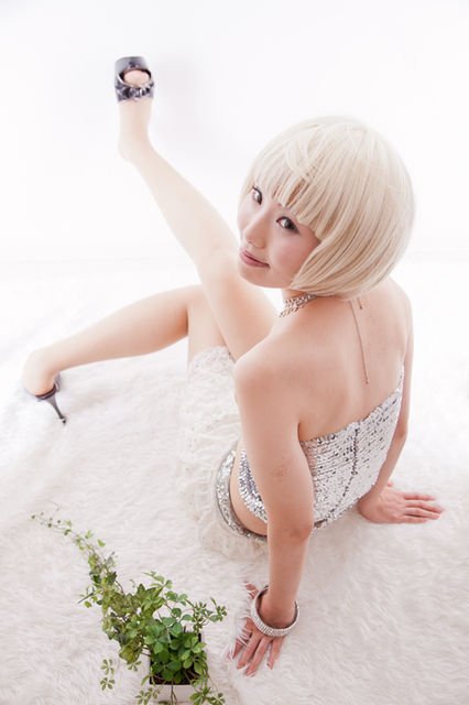 8025908_1332141626_42large