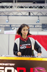 GO-DJのDJお姉さん