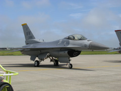 F-16 FightingFalcom