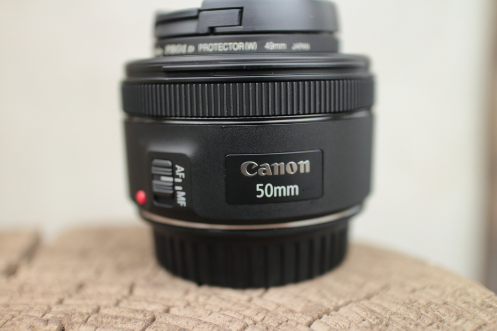 初EFレンズ　50mm STM