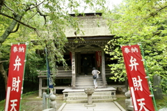 中尊寺・弁財天堂