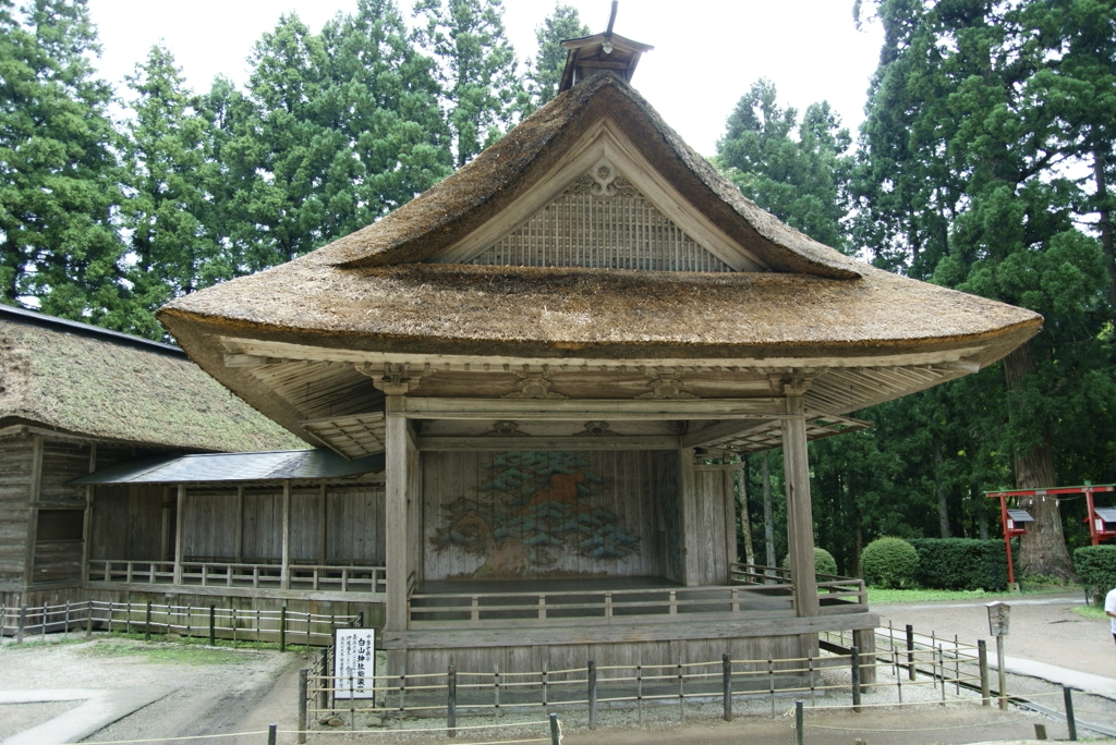 中尊寺・白山神社能舞台