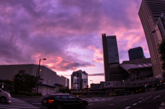 夕暮れの大阪駅