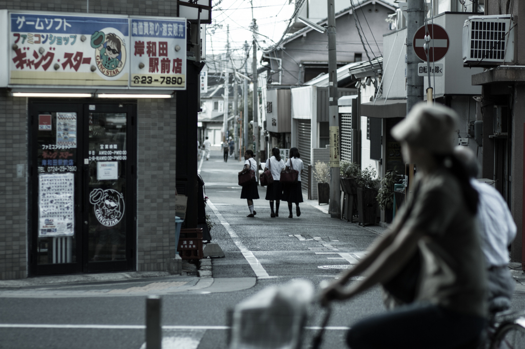 それぞれの家路