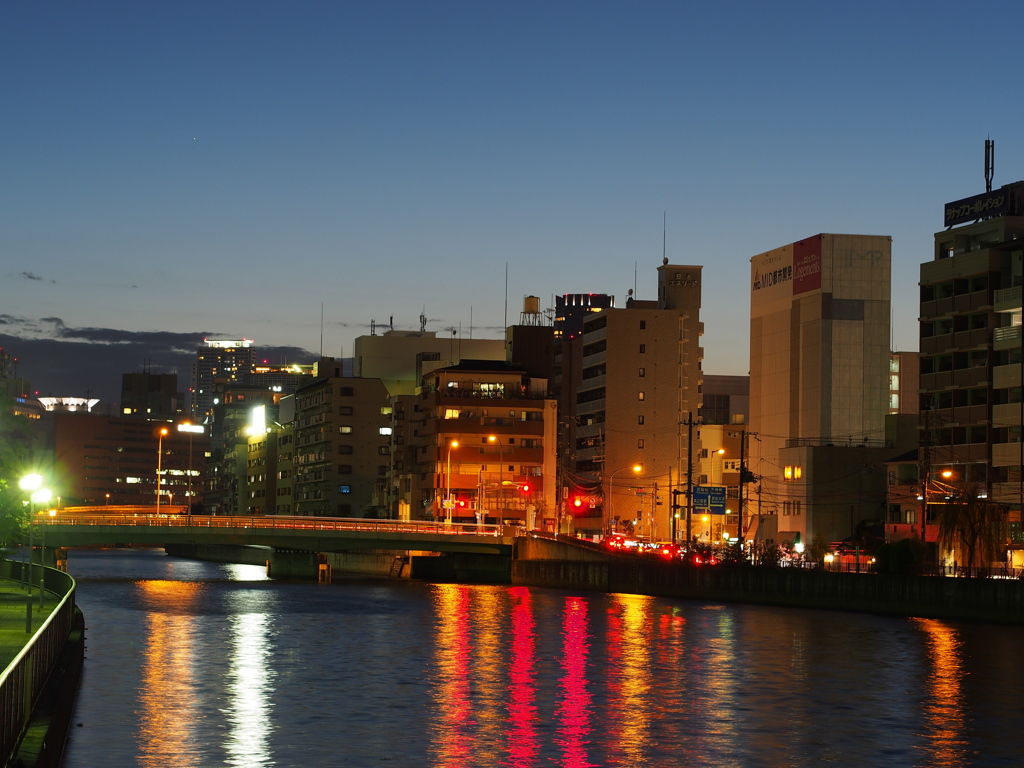 薄暮の京橋