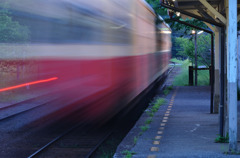 バックトゥザ駅