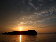 恋路ヶ島と夕陽