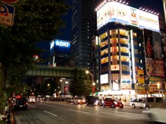 秋葉原の夜３