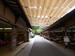 裏通りのお土産屋