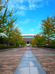 競技場へ