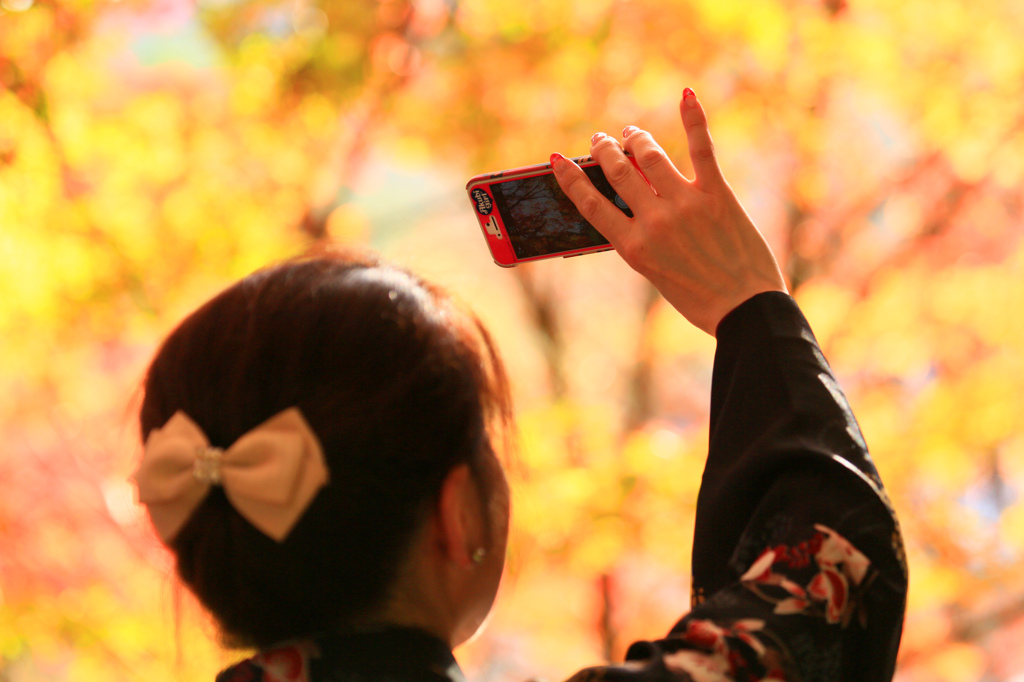 紅葉のような手で・・・