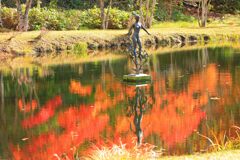 秋を映しこんで