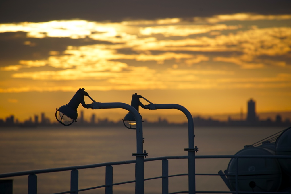 九州ツーリング　大阪港　朝