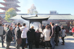 浅草浅草寺は10年間で外国人観光客４倍