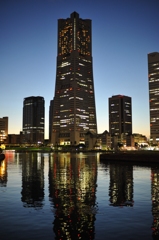 みなとみらい夕暮れ