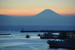 夜へと船出