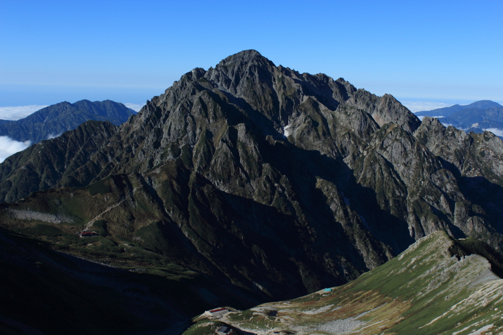 別山から剱岳を望む