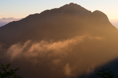 朝靄の甲斐駒ヶ岳