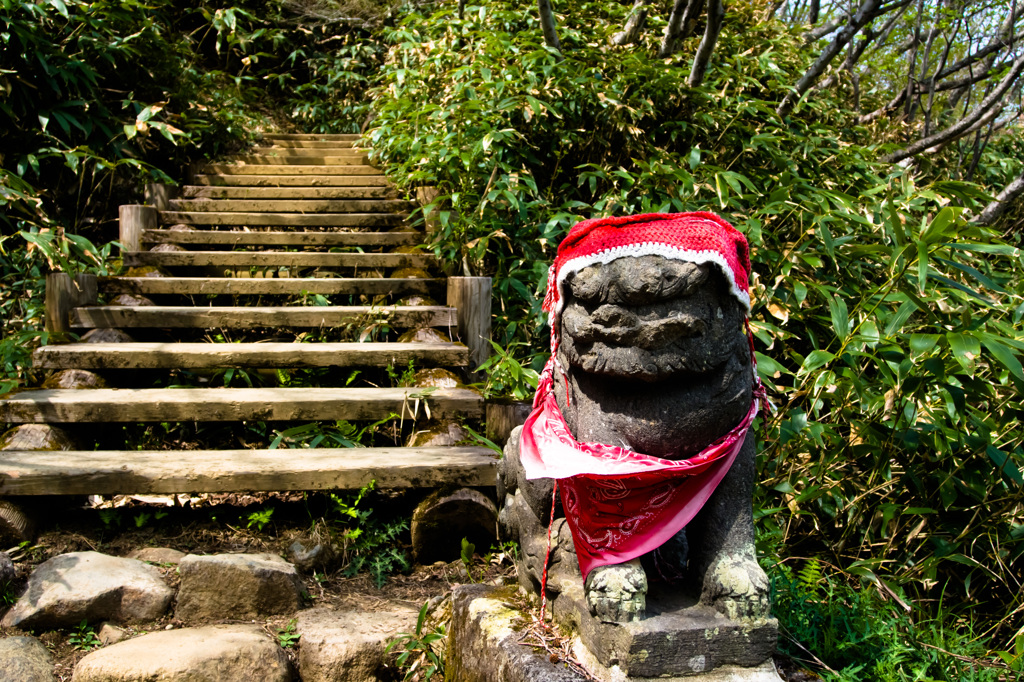 那須岳山道の狛犬