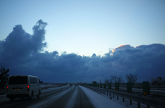 雪雲へ