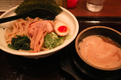 煮立つつけ汁+もちもち太麺