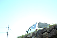 通り過ぎていく車